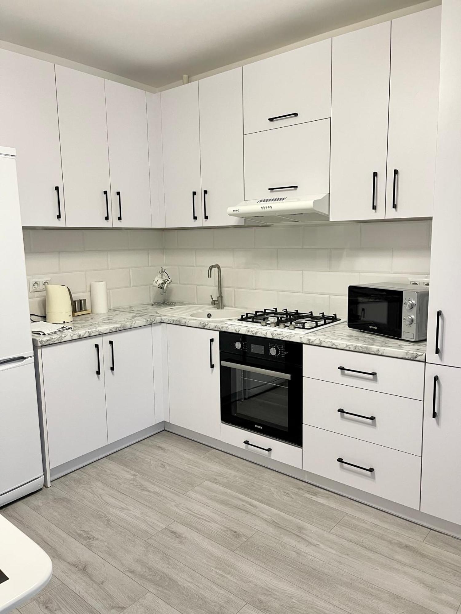Sunny Home Apartments Апартаменти У Новобудові Поряд Медичний Центр Angelholm Дуже Чисто! Черновцы Экстерьер фото